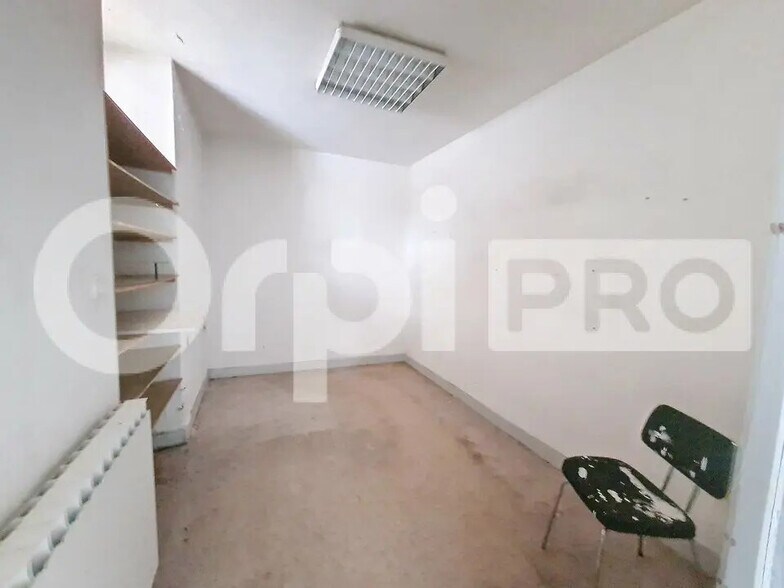 Local commercial dans COSNE-D'ALLIER à vendre - Photo de l’immeuble – Image 3 sur 7