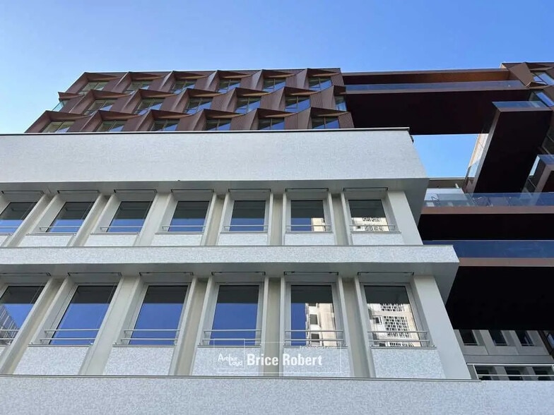 Bureau dans Lyon à louer - Photo de l’immeuble – Image 2 sur 25