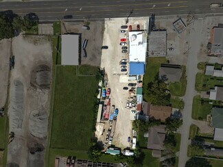 Plus de détails pour 501 S Main St, Highlands, TX - Local commercial à vendre