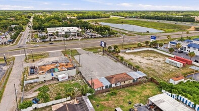 8710 E Colonial Dr, Orlando, FL à louer Photo intérieure– Image 1 sur 51