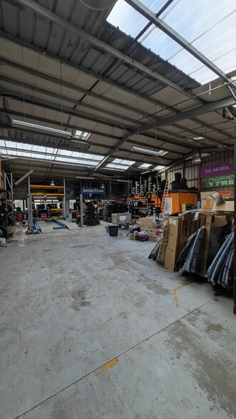 Industriel/Logistique dans Honfleur à louer - Photo intérieure – Image 1 sur 1