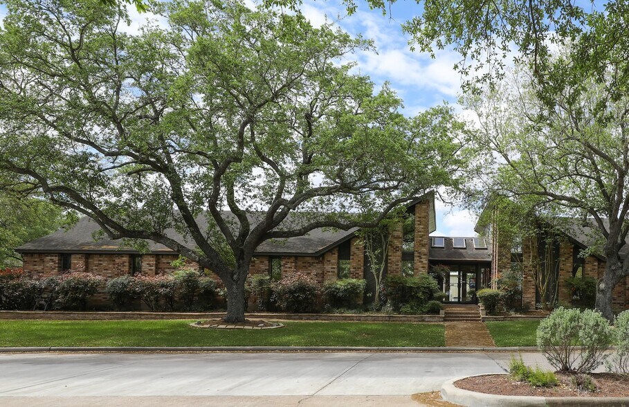 2095 W Main St, League City, TX à louer - Photo de l’immeuble – Image 2 sur 17