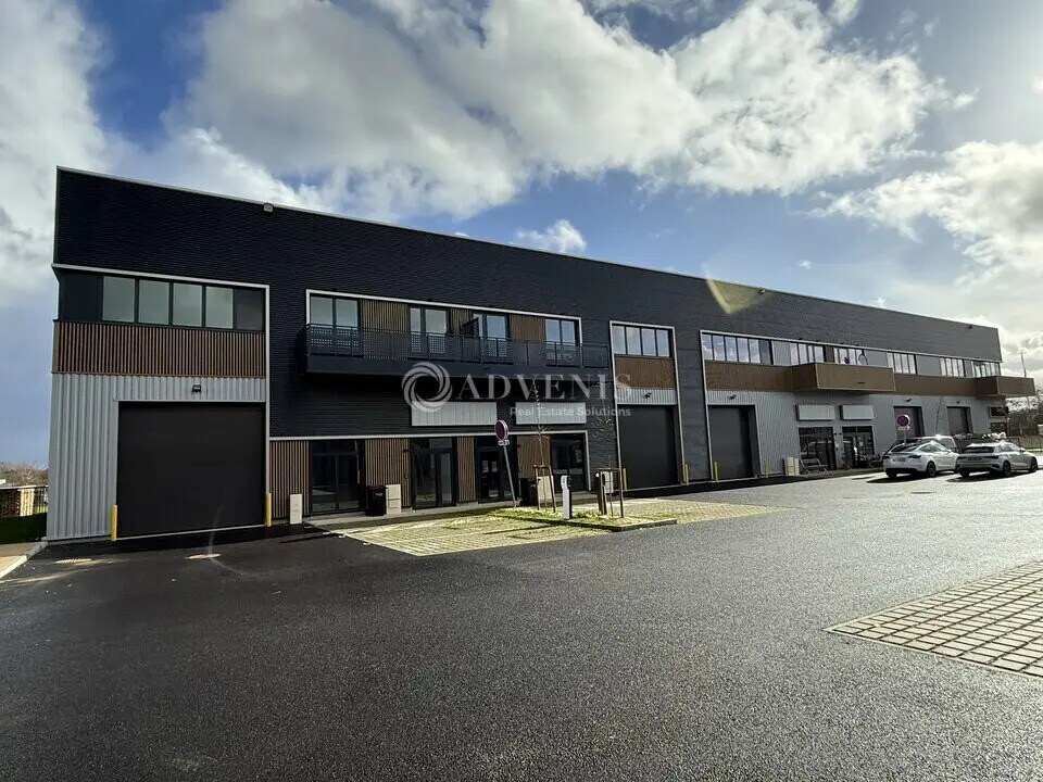 Local d’activités dans Chalifert à louer Photo de l’immeuble– Image 1 sur 7