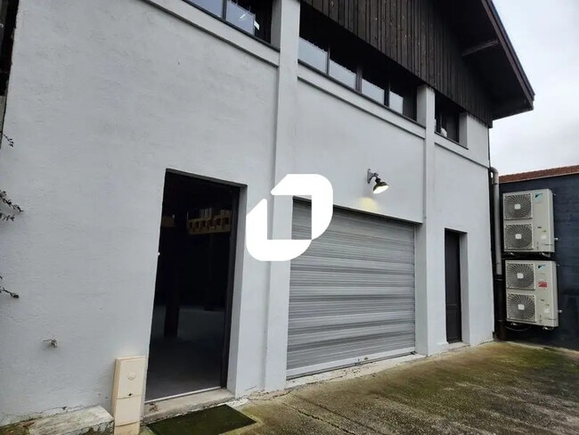 Plus de détails pour Bureau à vendre