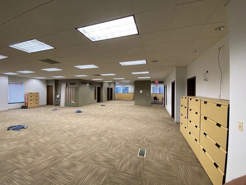 25-27 N Northwest Hwy, Park Ridge, IL à louer - Photo intérieure – Image 3 sur 6