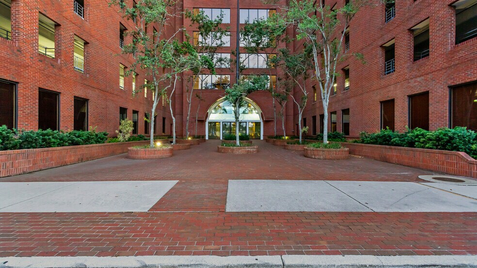 1800 2nd St, Sarasota, FL à vendre - Photo de l’immeuble – Image 2 sur 70
