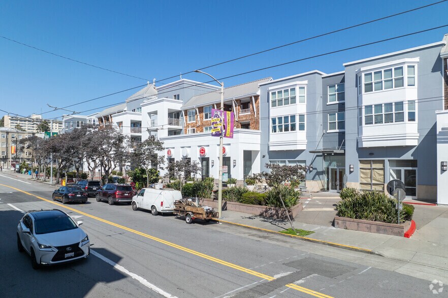 1720-1790 Fulton St, San Francisco, CA à louer - Photo de l’immeuble – Image 1 sur 8