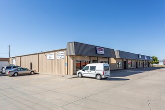Plus de détails pour 1008-1016 W Mary St, Garden City, KS - Bureau/Local commercial à louer