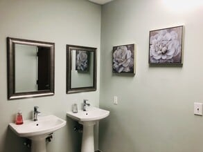 9723 Northcross Center Ct, Huntersville, NC à louer Photo intérieure– Image 1 sur 15