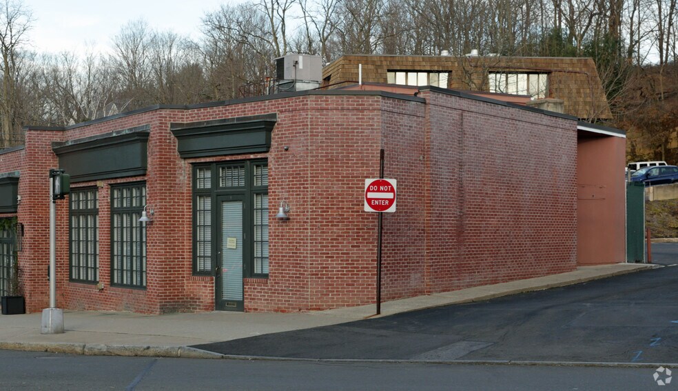 1-5 Riversville Rd, Greenwich, CT à louer - Photo de l’immeuble – Image 2 sur 10