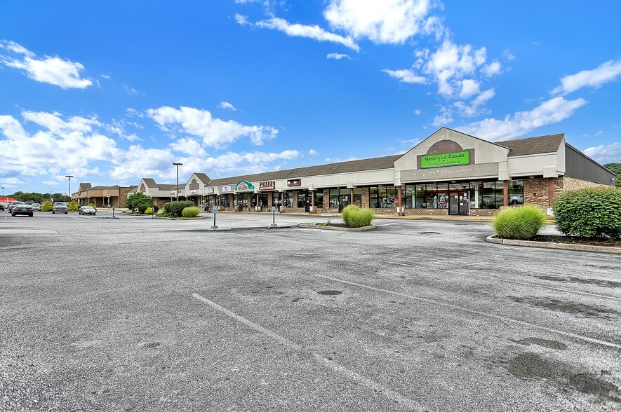 4159-4215 N George Street Ext, Manchester, PA à louer - Photo de l’immeuble – Image 2 sur 22