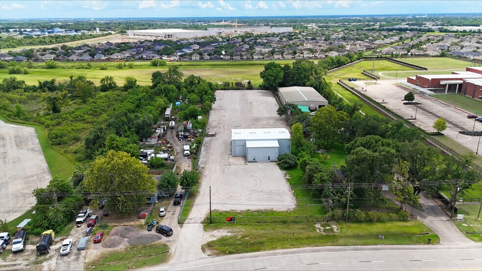 13430 Conklin Ln, Houston, TX à louer - Photo de l’immeuble – Image 2 sur 10