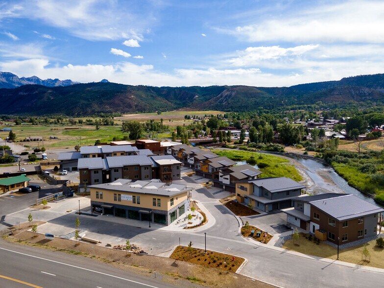 205 Jasper Pl, Ridgway, CO à louer - Photo de l’immeuble – Image 2 sur 4