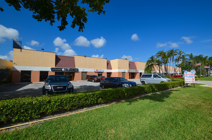 1450-1454 SW 13th Ct, Pompano Beach, FL à louer - Photo de l’immeuble – Image 1 sur 12