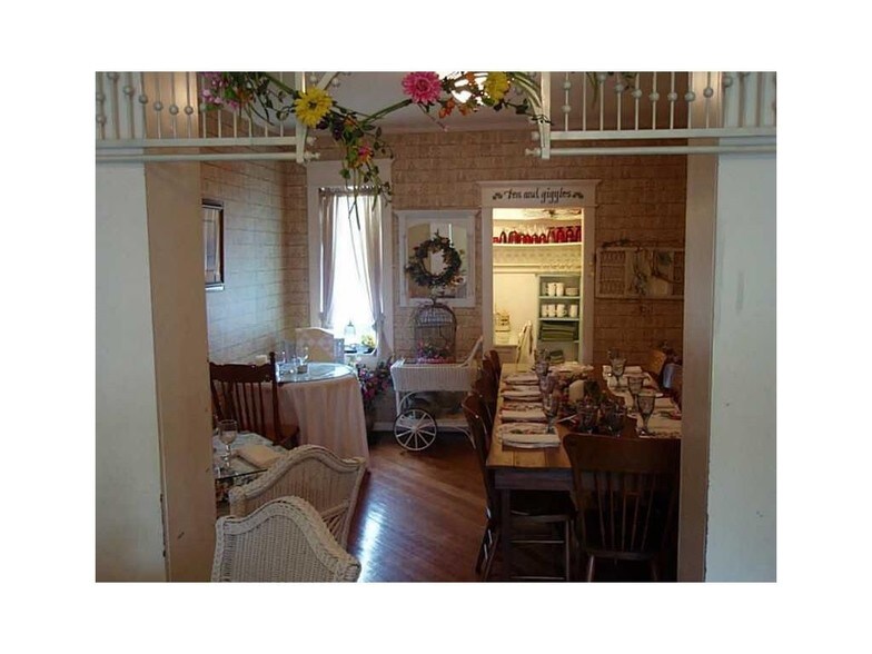 786 8th Ave, Marion, IA à vendre - Photo intérieure – Image 2 sur 10