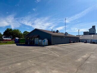Plus de détails pour 100 E Adams St, Waterman, IL - Local commercial à louer