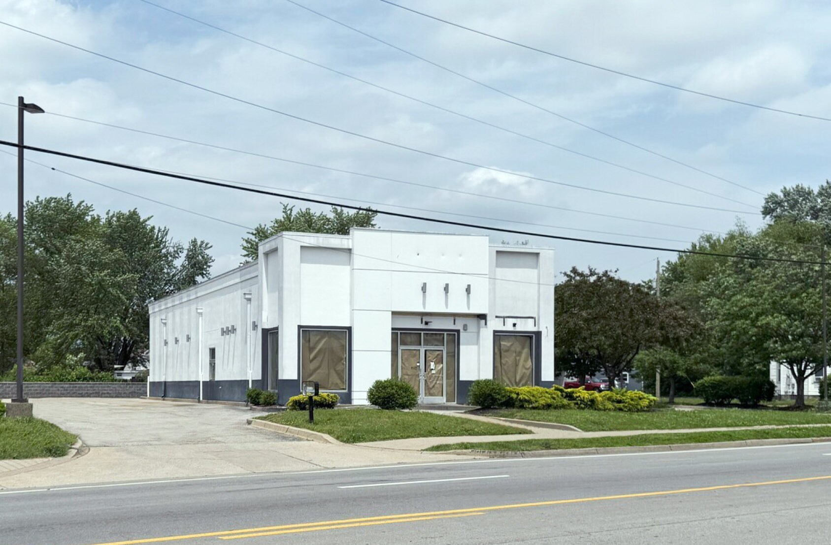 3280 Taylor Blvd, Louisville, KY à vendre Photo de l’immeuble– Image 1 sur 5