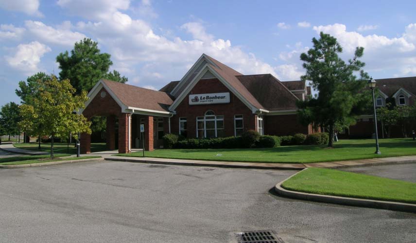 8065 Club Pky, Cordova, TN à louer - Photo de l’immeuble – Image 2 sur 4