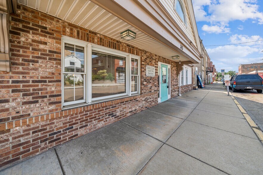 345 Maplewood Ave, Ambridge, PA à vendre - Photo de l’immeuble – Image 3 sur 59