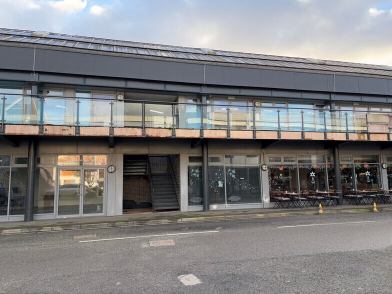 Wolverton Park Rd, Milton Keynes à louer - Photo de l’immeuble – Image 1 sur 20