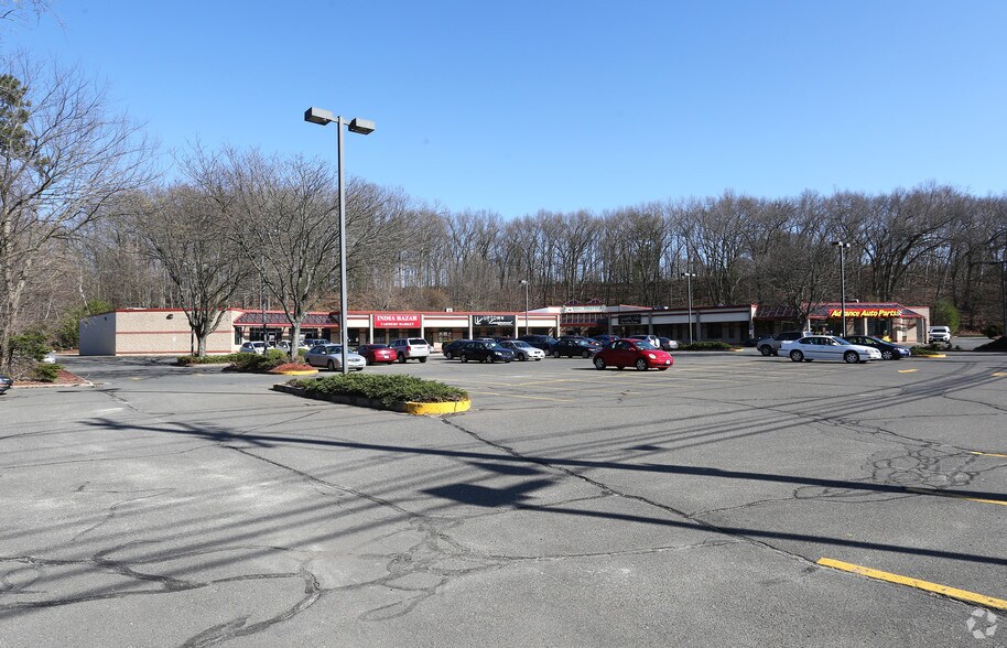 151 Queen St, Southington, CT à louer - Photo principale – Image 1 sur 10