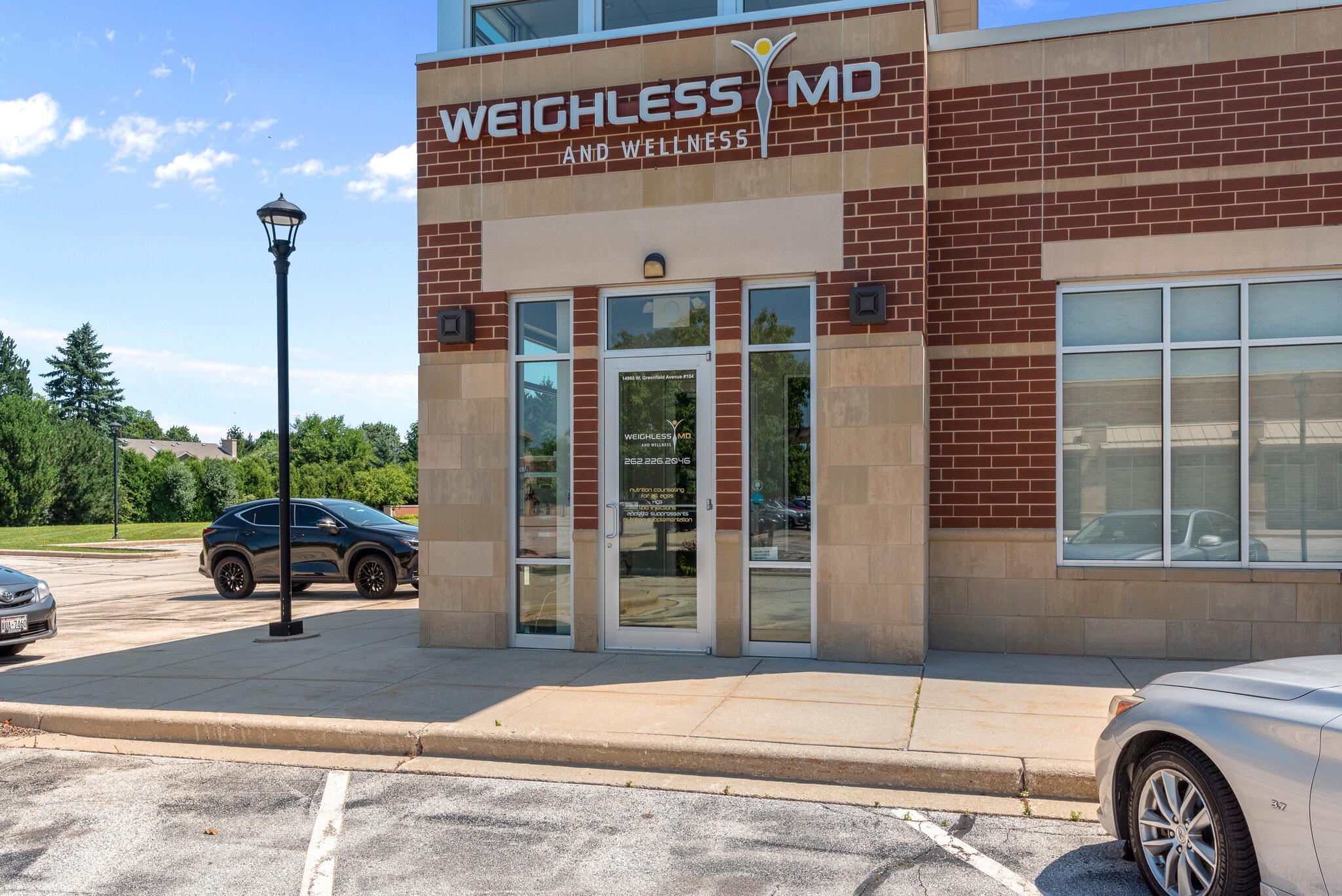 15040-15200 W Greenfield Ave, Brookfield, WI à louer Photo intérieure– Image 1 sur 5