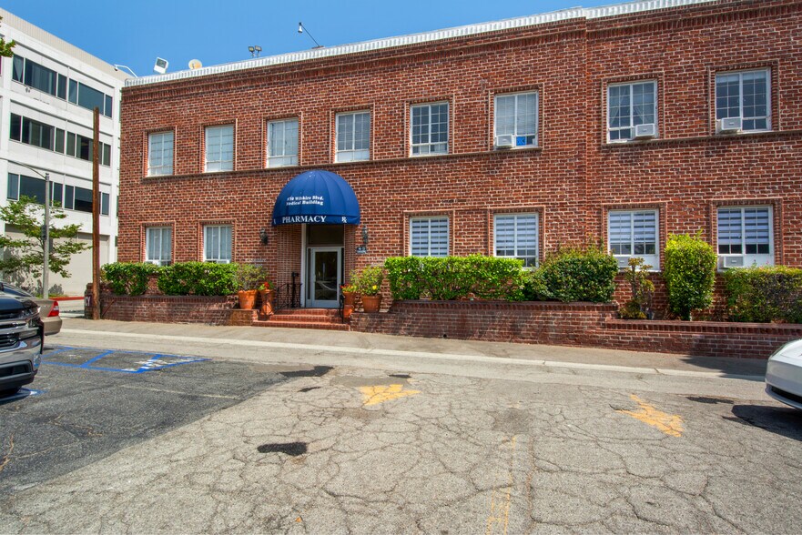9730-9732 Wilshire Blvd, Beverly Hills, CA à louer - Photo de l’immeuble – Image 2 sur 46