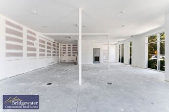 6301 N Nebraska Ave, Tampa, FL à louer Photo intérieure– Image 2 sur 6