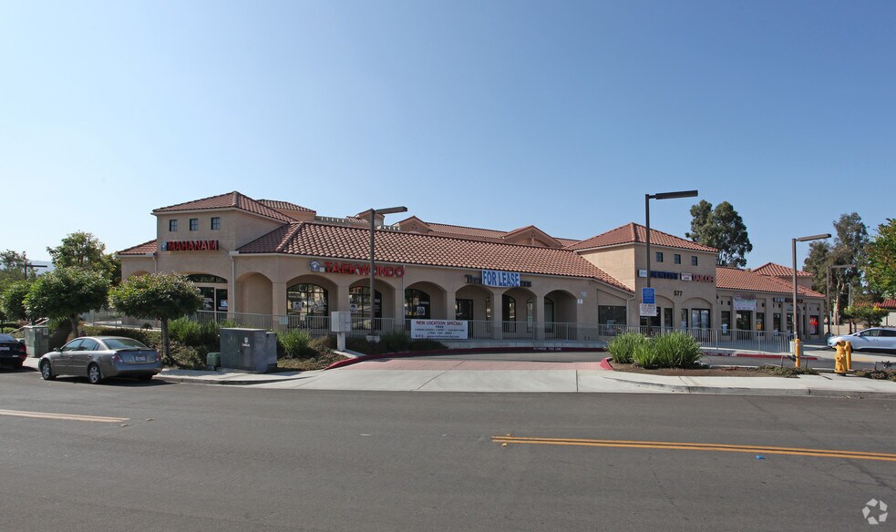 577 S Rancho Santa Fe Rd, San Marcos, CA à louer - Photo principale – Image 1 sur 4