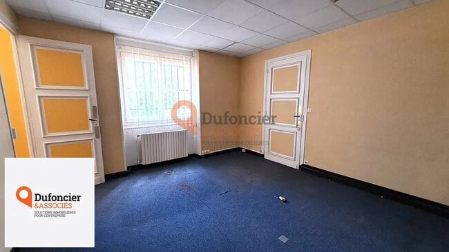 Plus de détails pour 5 Boulevard Aristide Briand, Châtellerault - Bureau à vendre