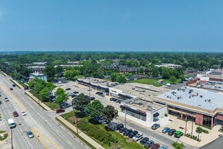Plus de détails pour 830 Buffalo Grove Rd, Buffalo Grove, IL - Local commercial à louer