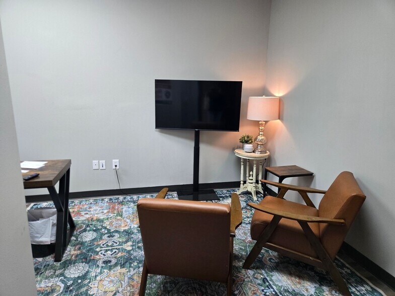 194 Industrial Blvd, McKinney, TX à louer - Photo de l’immeuble – Image 3 sur 25