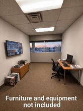 220 Davidson Ave, Somerset, NJ à louer Photo intérieure– Image 2 sur 3