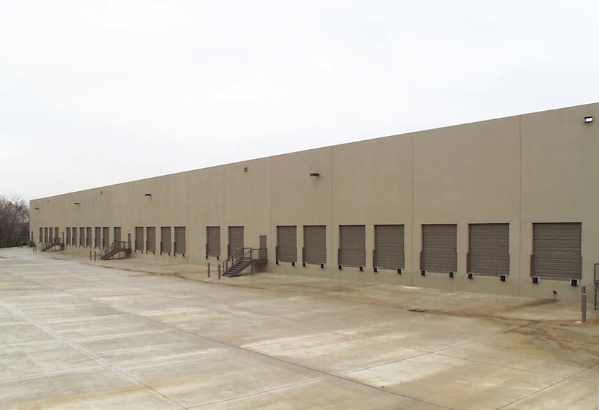 720 Industrial Blvd, Grapevine, TX à louer - Photo de l’immeuble – Image 2 sur 8