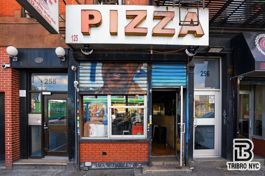 256 E 125th St, New York, NY à louer - Photo de l’immeuble – Image 2 sur 10