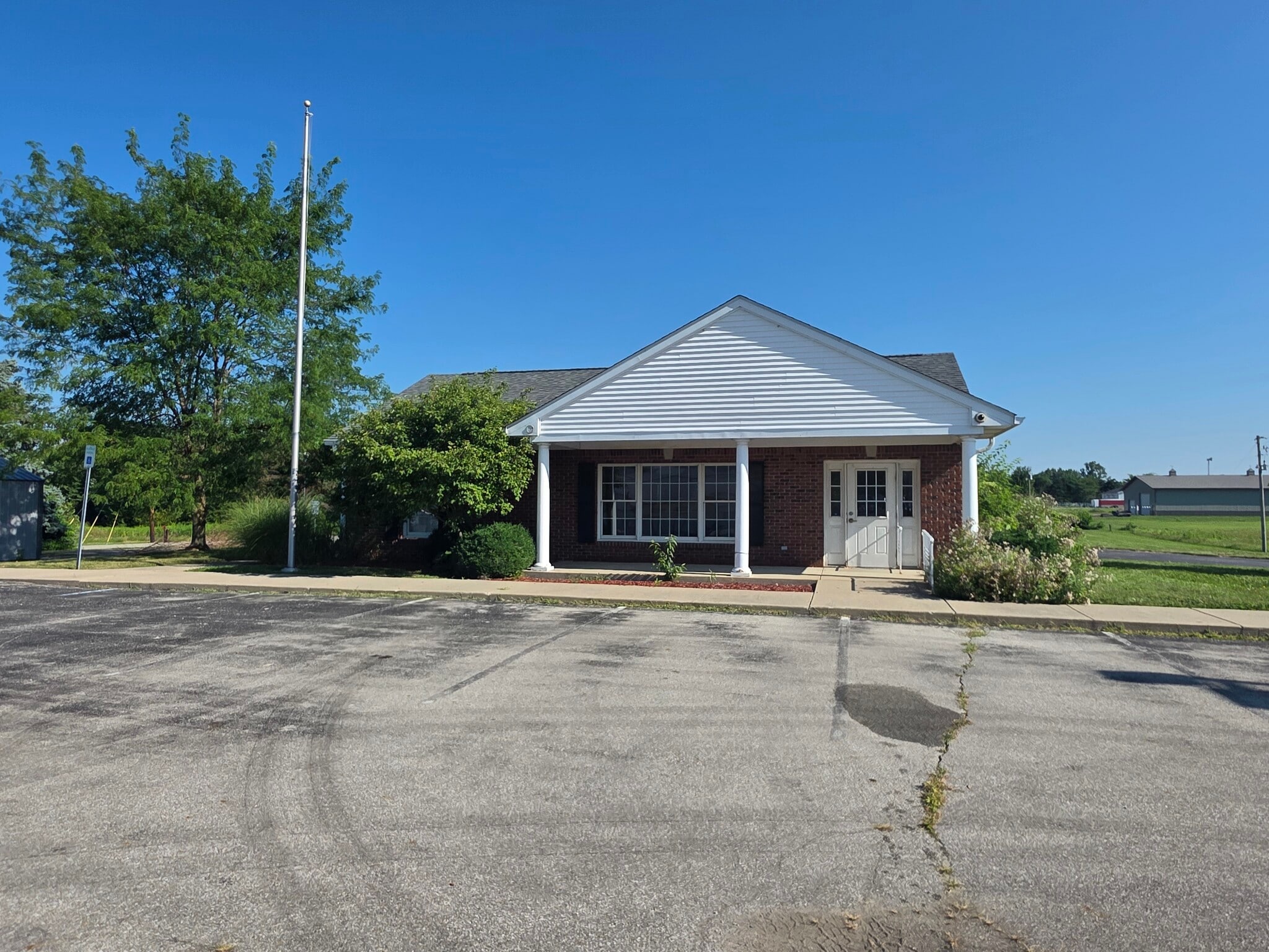7984 W State Road 32, Lebanon, IN à louer Photo de l’immeuble– Image 1 sur 8