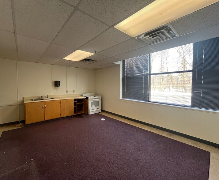 1200-1298 Veterans Hwy, Bristol, PA à louer - Photo intérieure – Image 3 sur 10