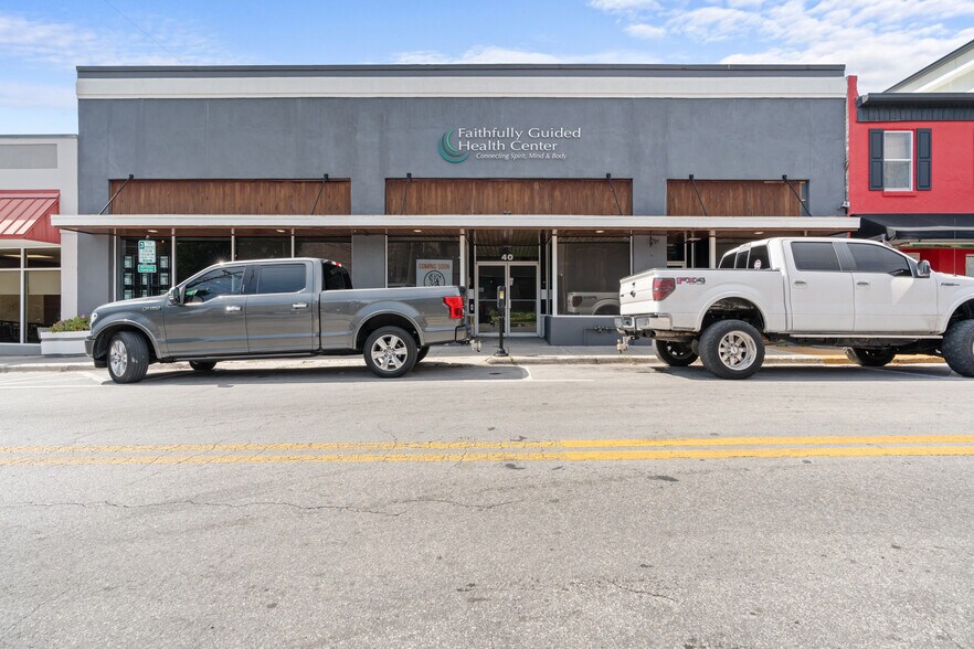 40 SW 1st Ave, Ocala, FL à louer - Photo de l’immeuble – Image 1 sur 2