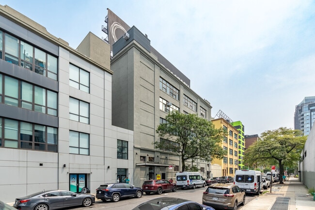 Plus de détails pour 21-07 41st Ave, Long Island City, NY - Bureau à louer