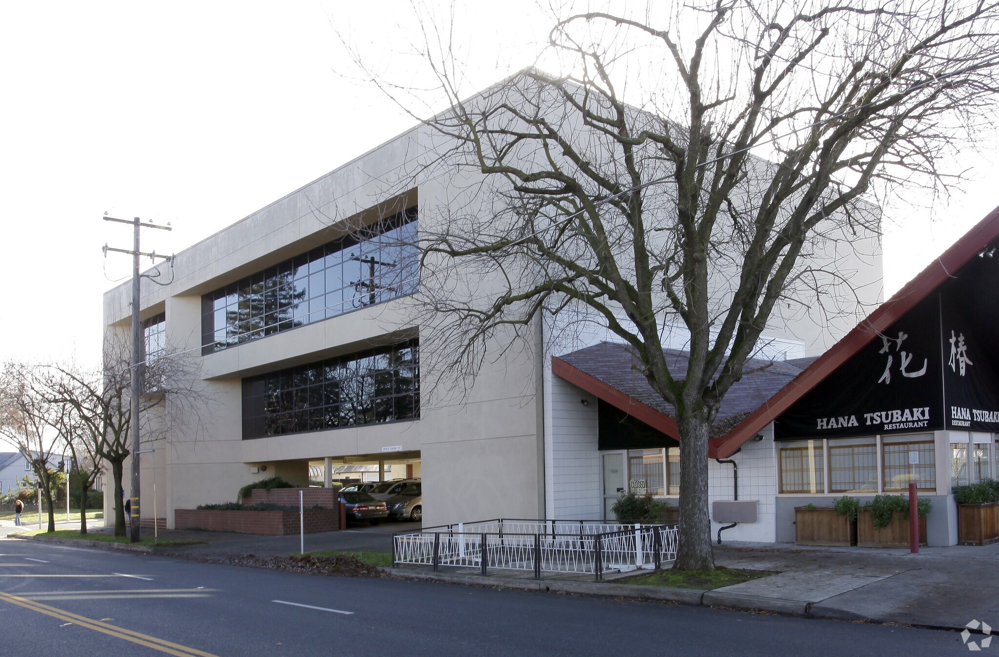 5030 J St, Sacramento, CA à louer Photo principale– Image 1 sur 11