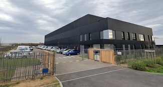 Plus de détails pour Local d'activités à louer