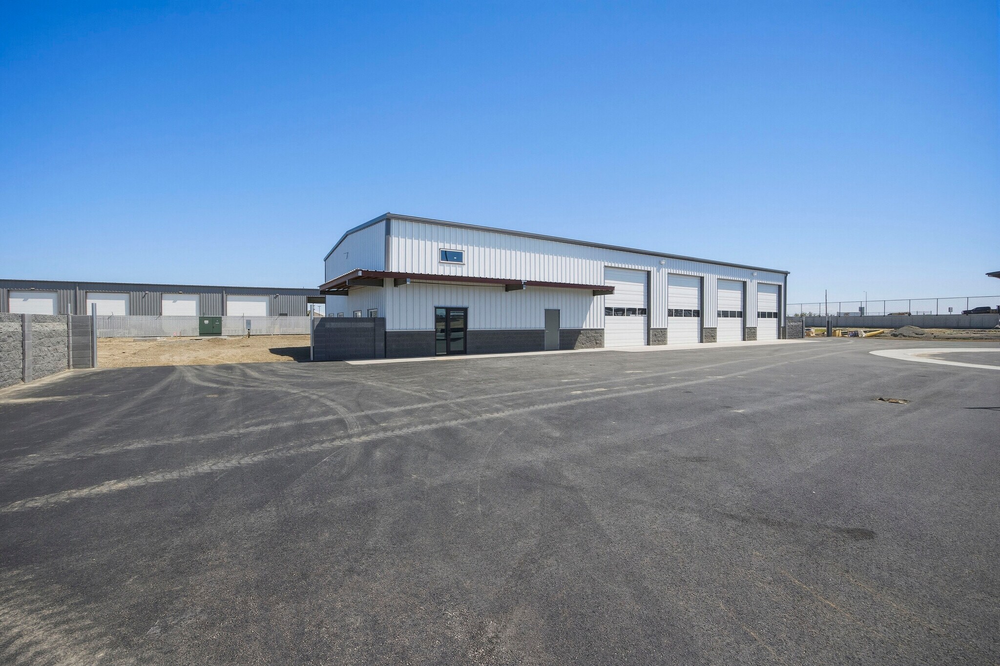 1342 E Saint Helens St, Pasco, WA à louer Photo principale– Image 1 sur 21