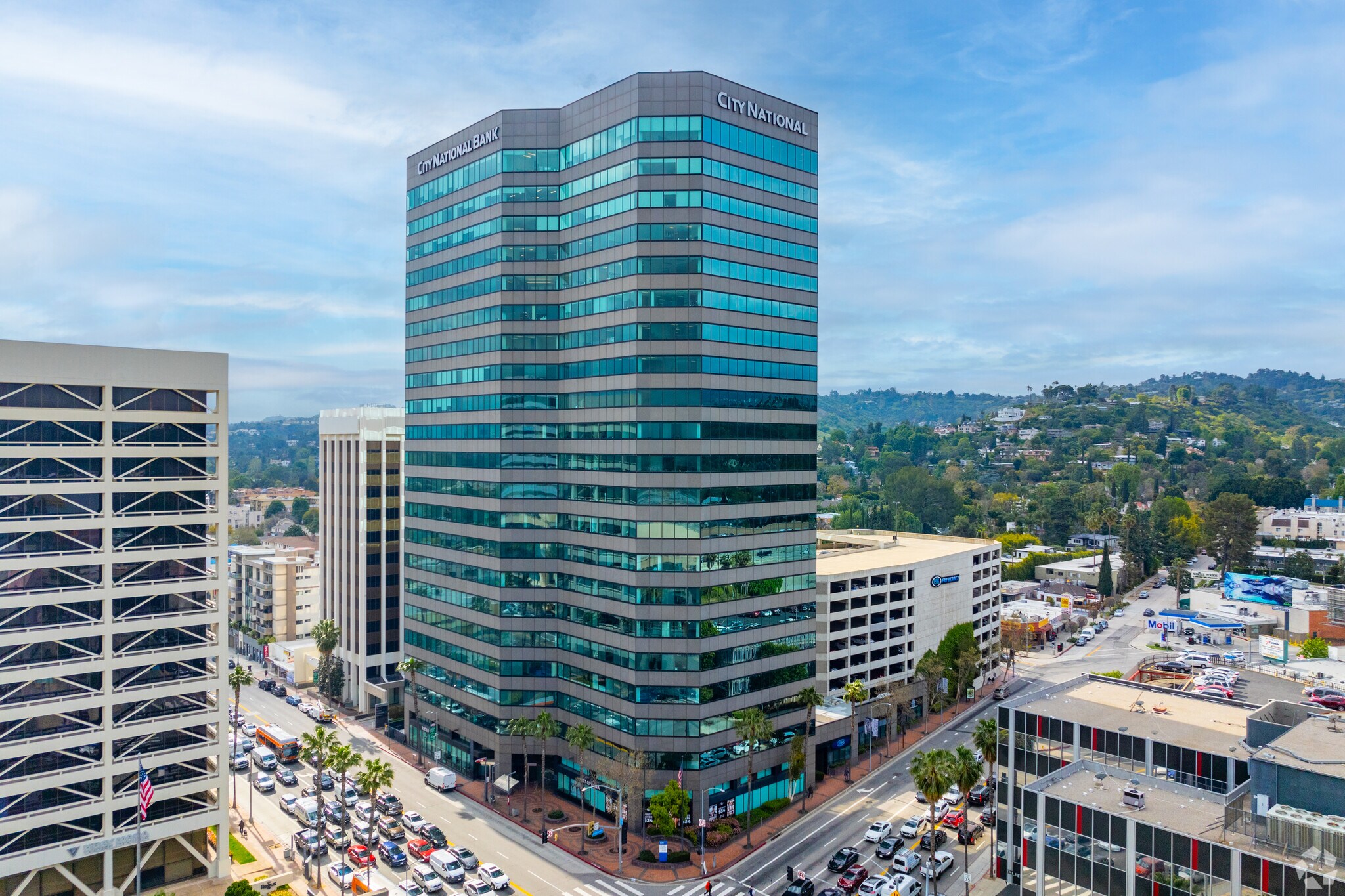 15260 Ventura Blvd, Sherman Oaks, CA à louer Photo principale– Image 1 sur 6