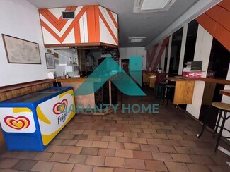 Plus de détails pour Local commercial à louer