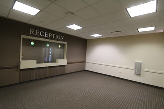 410 E Lincoln Hwy, New Lenox, IL à louer Photo intérieure– Image 1 sur 2