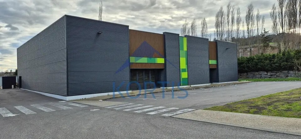 Local commercial dans Anse à louer - Photo de l’immeuble – Image 3 sur 6