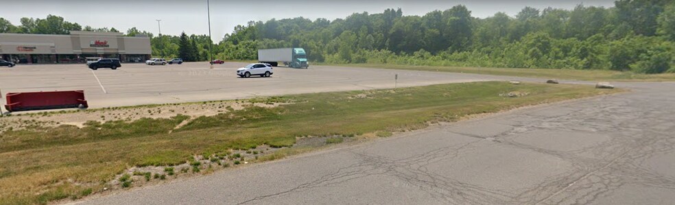 State Road 9 @ East Green Meadows Dr, Greenfield, IN à vendre - Photo de l’immeuble – Image 3 sur 3