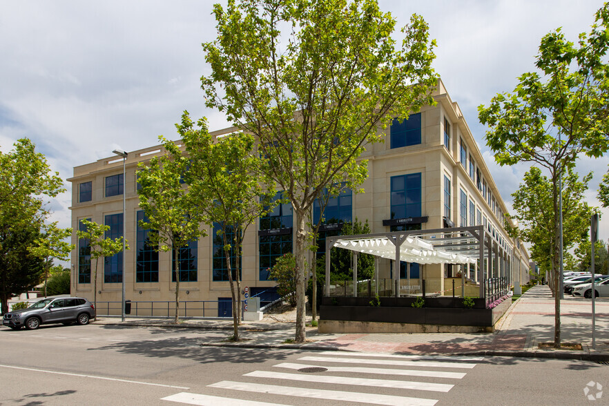 Calle Chile, 10, Las Rozas de Madrid, Madrid à louer - Photo de l’immeuble – Image 3 sur 4