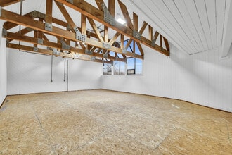 175 Church St, Naugatuck, CT à louer Photo intérieure– Image 2 sur 7