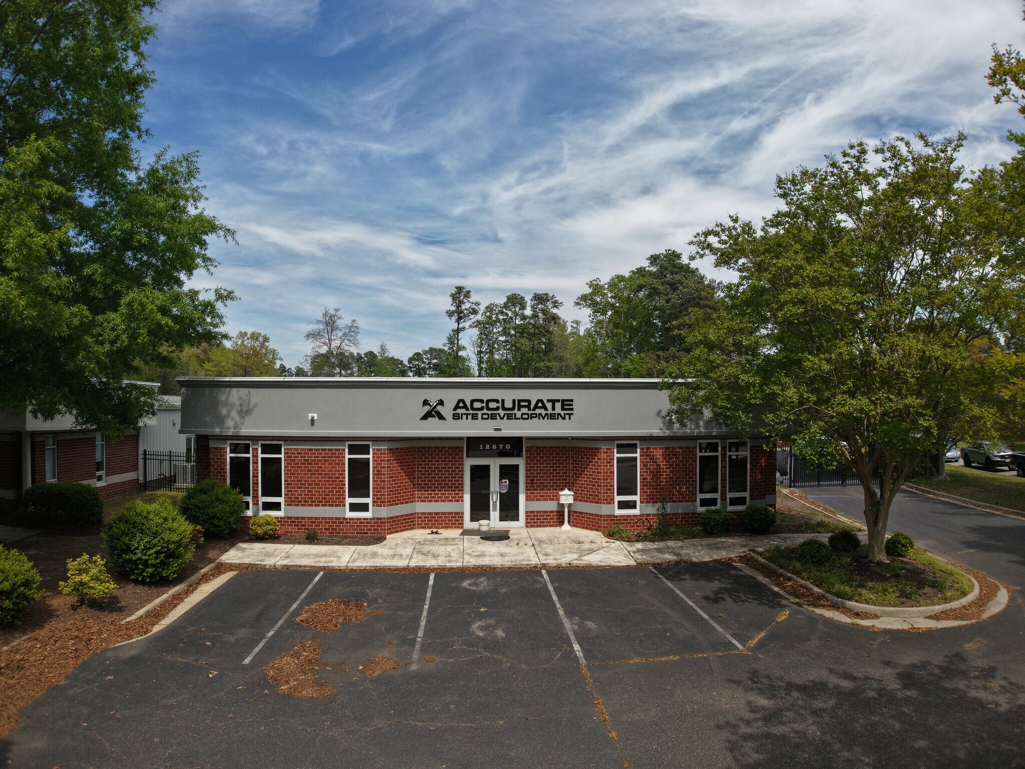12670 Patrick Henry Dr, Newport News, VA à louer Photo de l’immeuble– Image 1 sur 3